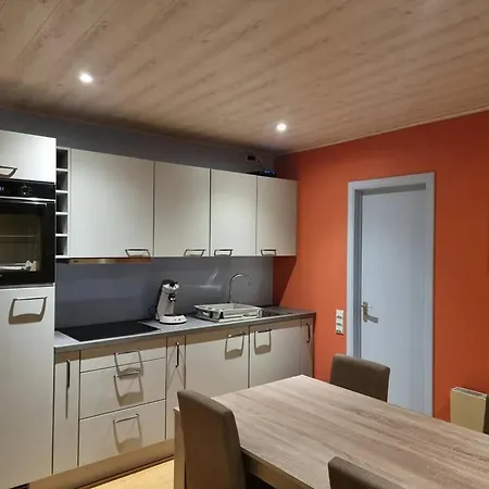 Cozy Near Vresse-sur-semois, 36 M² With Balcony Apartamento