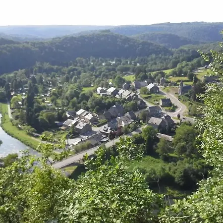 Cozy Near Vresse-sur-semois, 36 M² With Balcony Apartamento